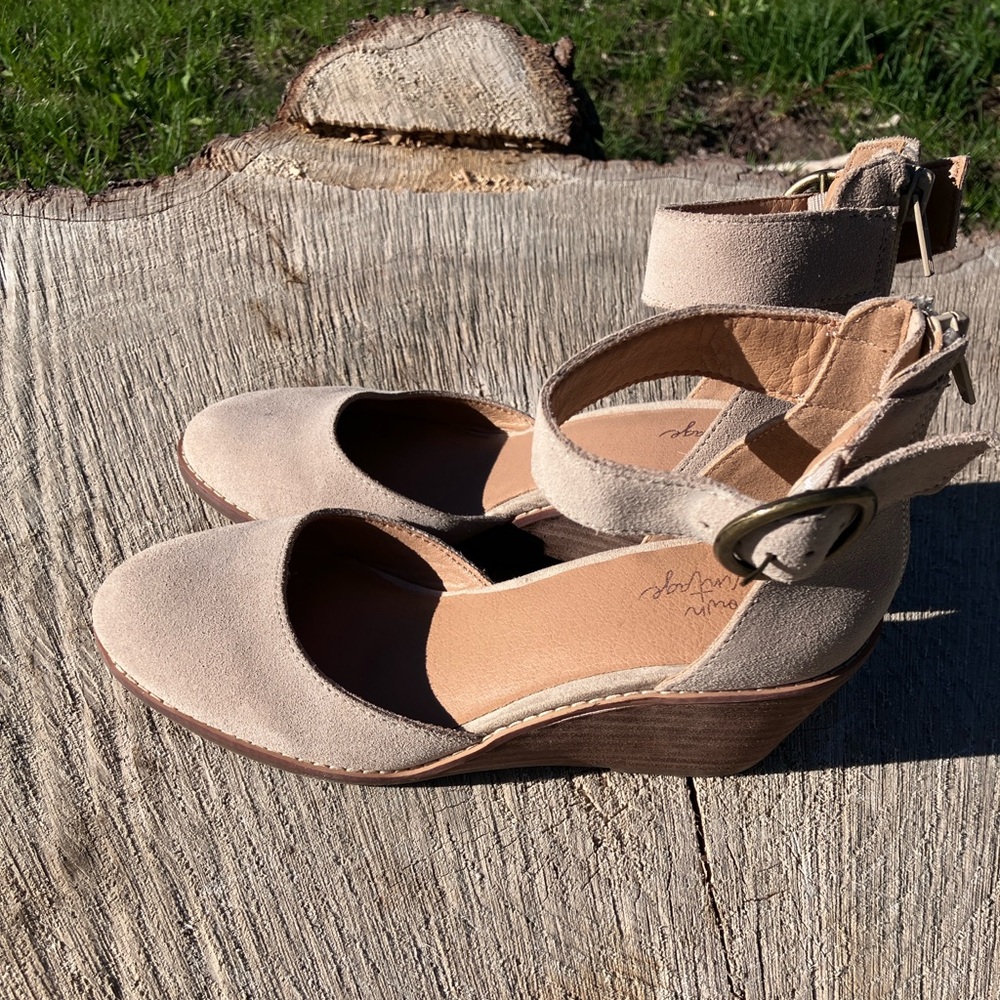 Women's Beige Suede Wedge Sandals